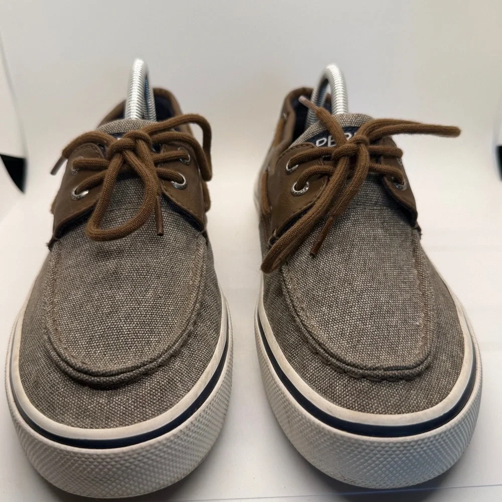 Sperry rust coastal canvas